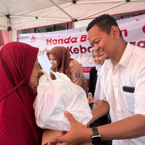 Wujud Kepedulian, Honda Banten Salurkan 165 Paket Sembako kepada Warga Warung Jaud